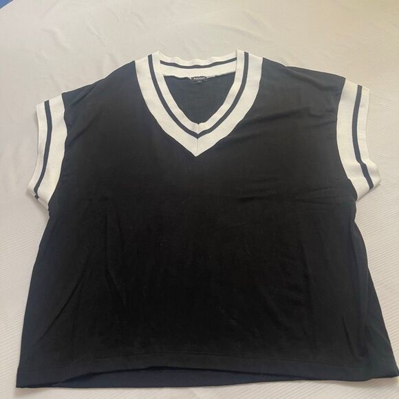 Bleusalt Malibu Black White Top Size 5 US XL - Picture 1 of 7